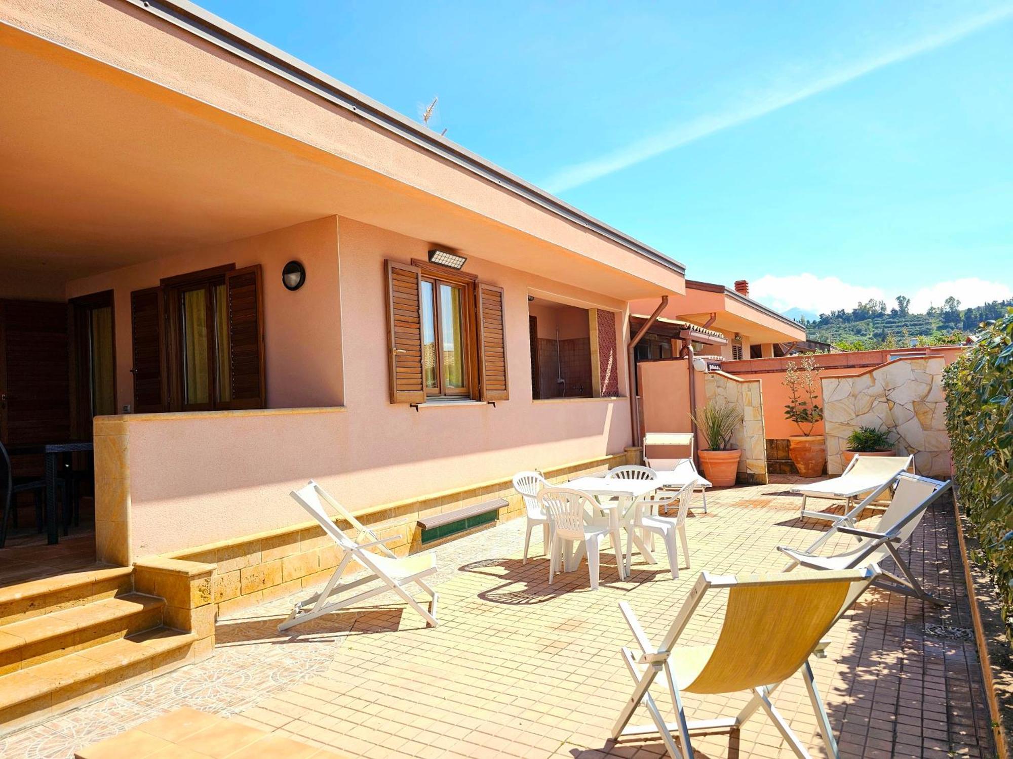 Costa Mediterranea Holiday Homes Campofelice Di Roccella Exterior foto