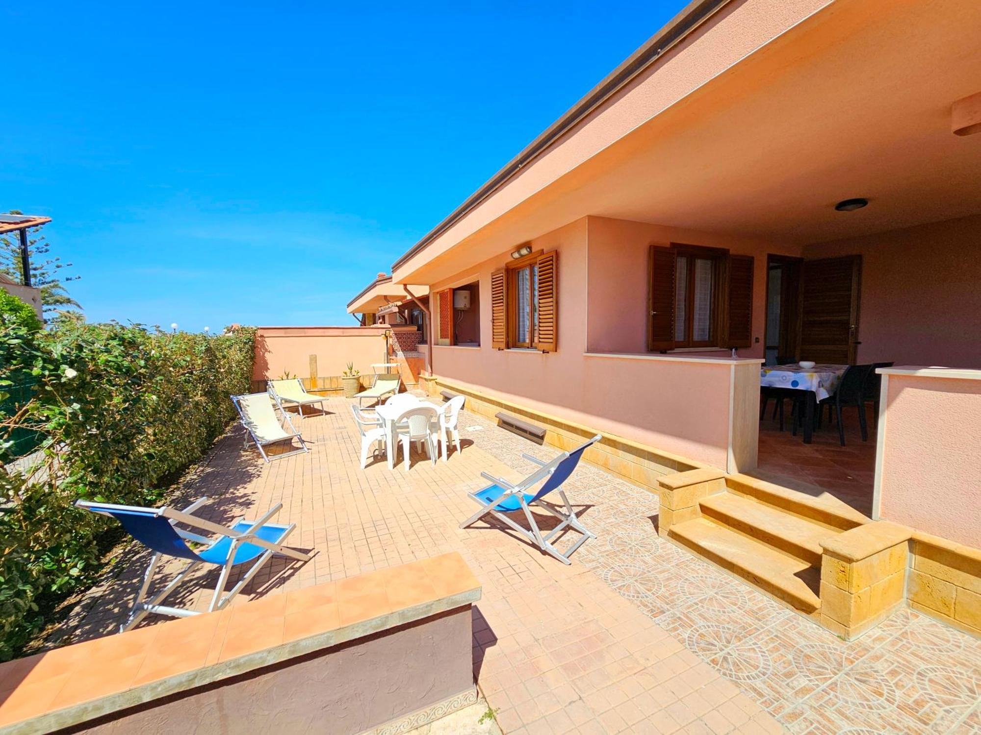 Costa Mediterranea Holiday Homes Campofelice Di Roccella Exterior foto