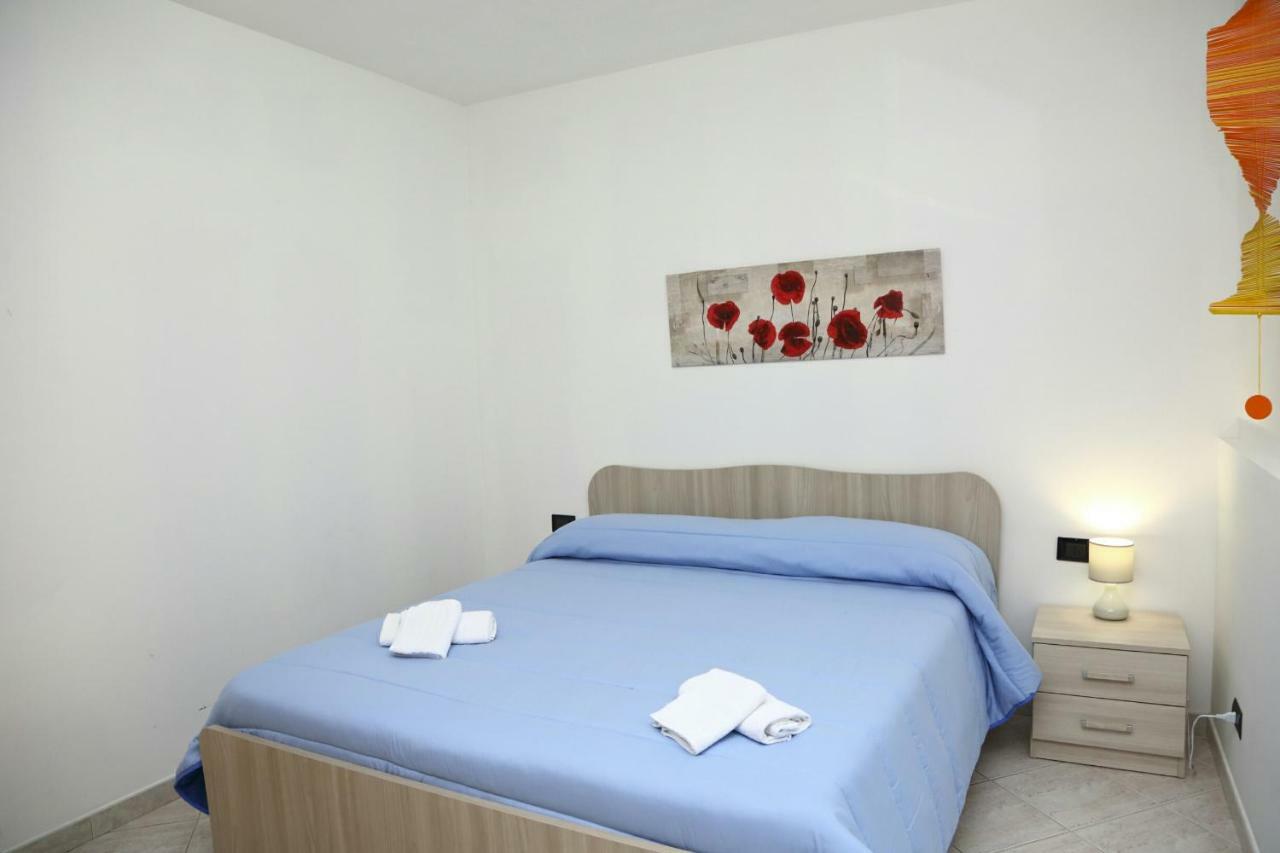 Costa Mediterranea Holiday Homes Campofelice Di Roccella Exterior foto